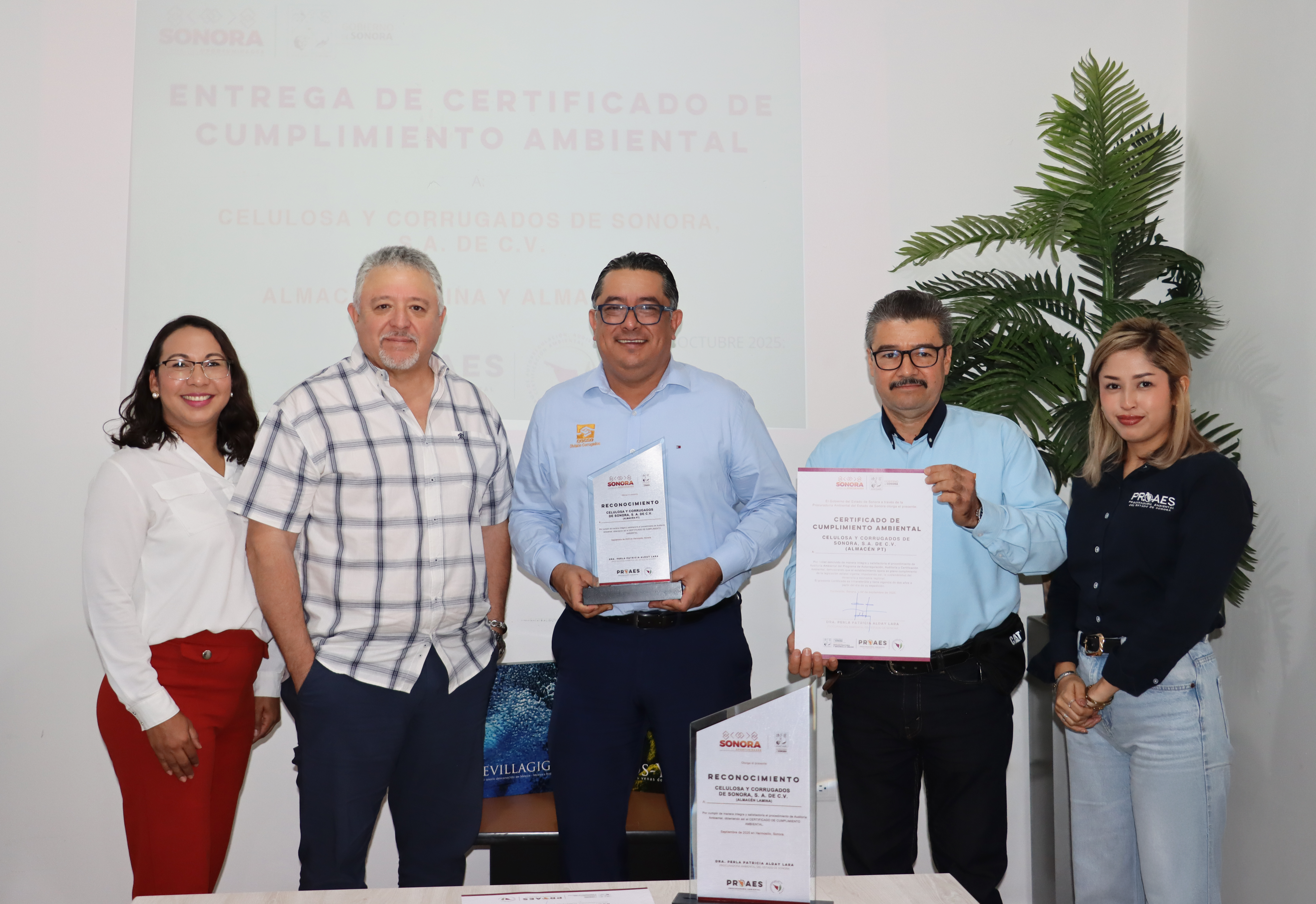 Entrega de Certificados de Cumplimiento Ambiental